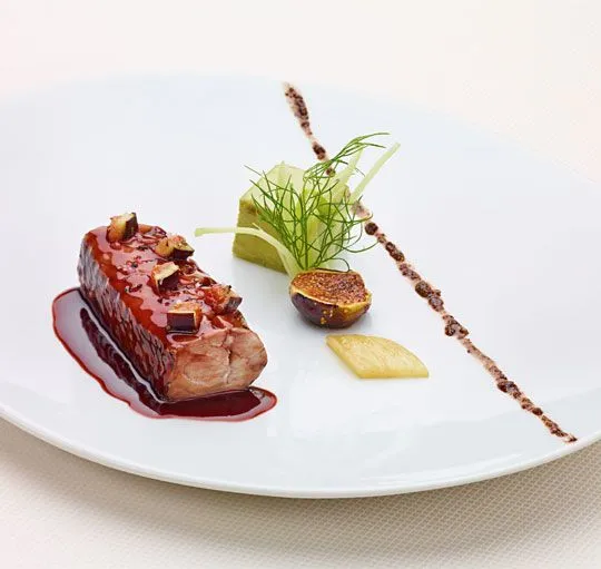 Duck fig red wine sauce fine dining — private chef Île de Ré villa
